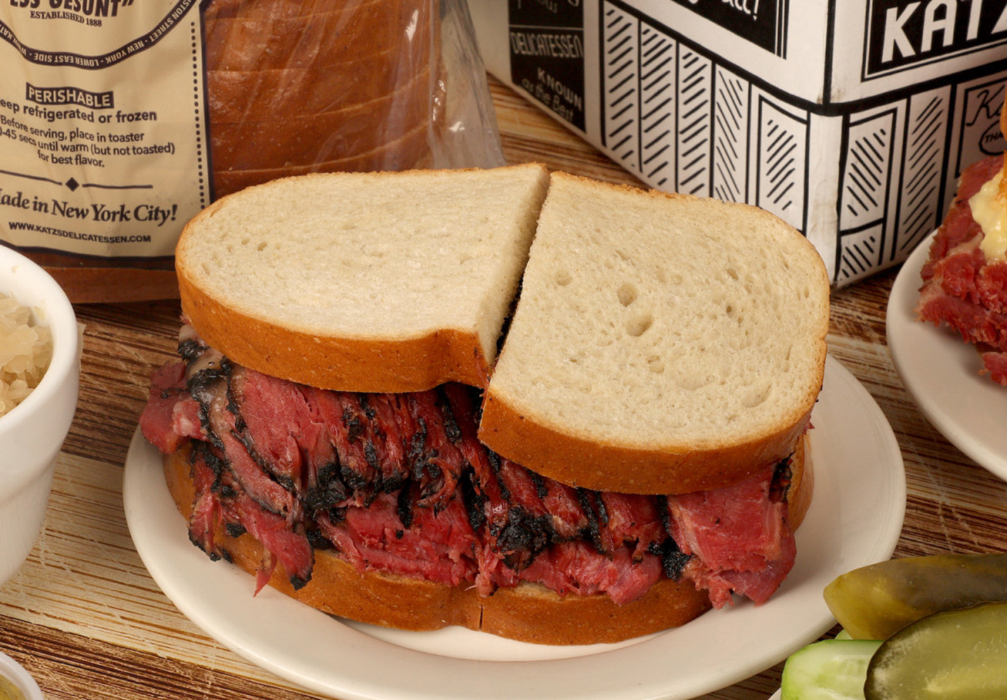 Iconic NYC Eats: Dishes You Have to Try Before Leaving