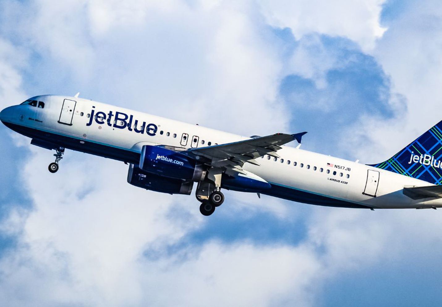 The Ultimate Guide to Navigating Boston Logan Airport Like a Pro