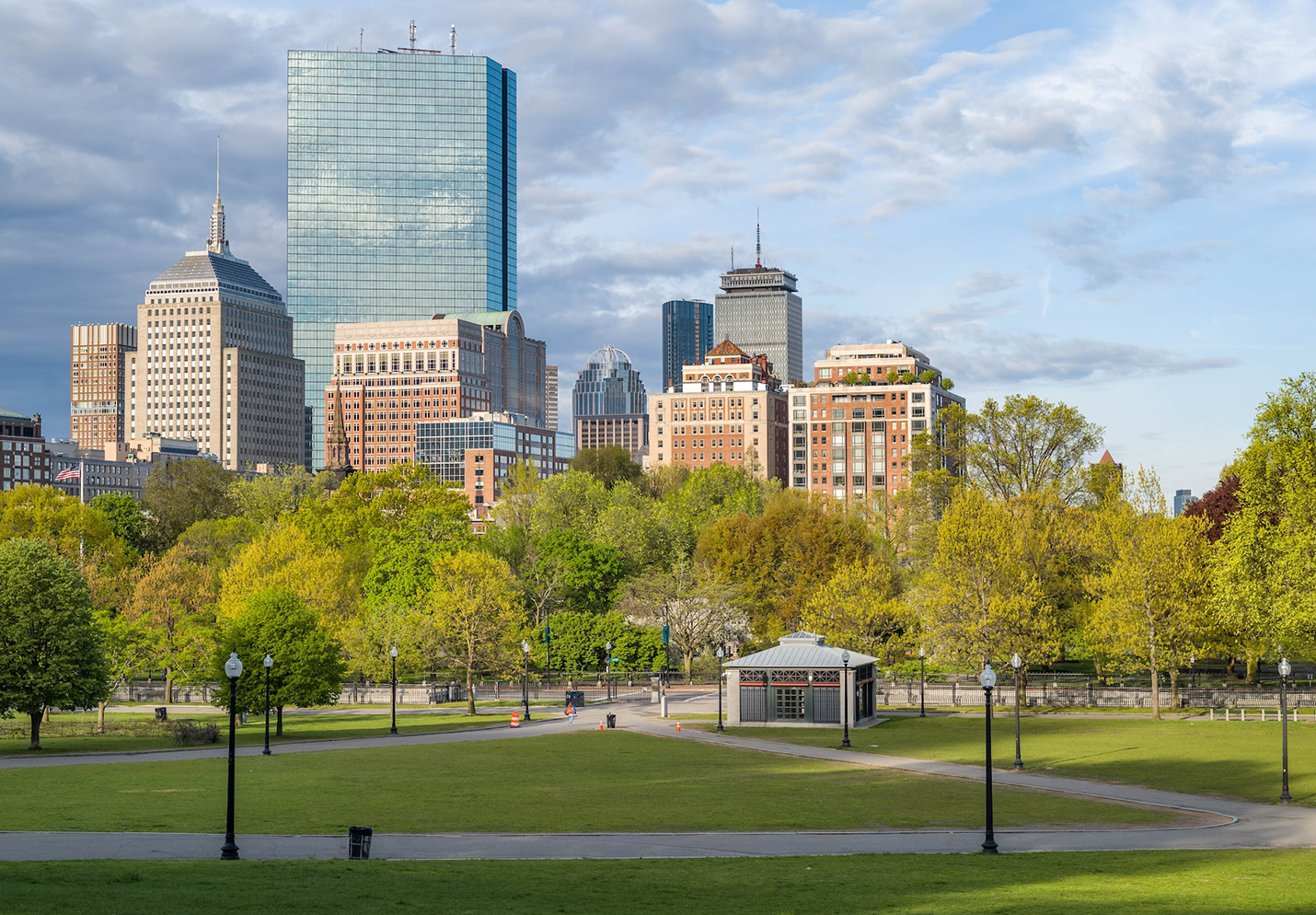 Best Parks in Boston for Picnics, Strolling, and Relaxation